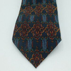 The Metropolitan Museum of Art Tie 59"L
